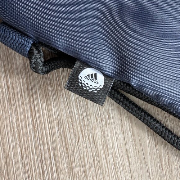 Adidas drawstring bag NEW - Picture 6 of 8
